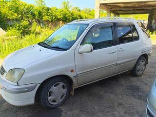 2000 Toyota Raum I, белый, 330000 рублей, вид 3