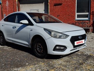 2018 Hyundai Solaris II, белый, 531000 рублей, вид 2