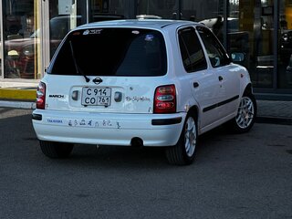 2000 Nissan March II (K11), белый, 240000 рублей, вид 2