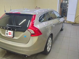 2013 Volvo V60 I, серый, 1225000 рублей, вид 4