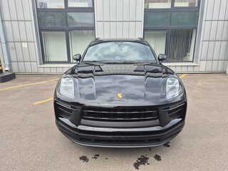 2022 Porsche Macan I Рестайлинг 2, чёрный, 5725000 рублей, вид 2