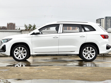 2026 Jetta VS7 I Рестайлинг 2, белый, 2050000 рублей, вид 2