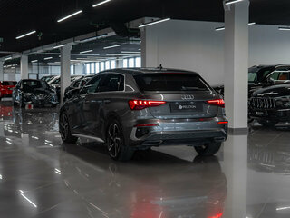 2021 Audi A3 Sportback 35 TFSI IV (8Y), серый, 2880000 рублей, вид 4
