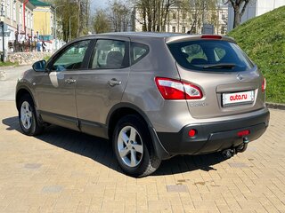2011 Nissan Qashqai I Рестайлинг, коричневый, 950000 рублей, вид 3