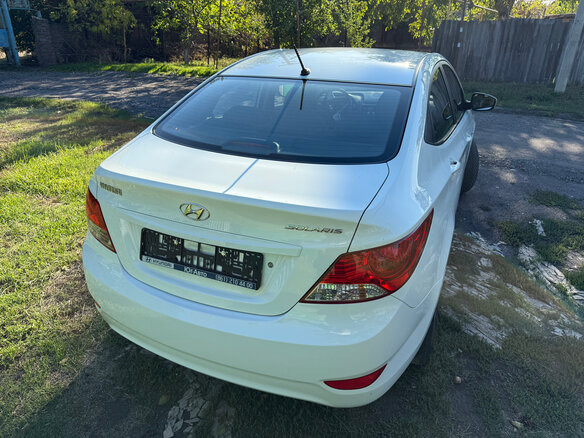 2012 Hyundai Solaris I, белый, 659900 рублей - вид 3