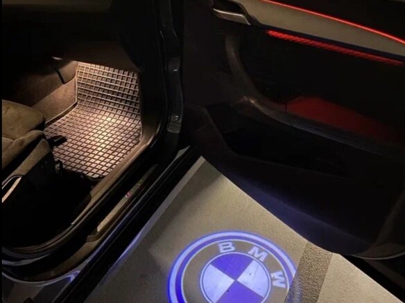 2018 BMW X1 18i sDrive II (F48), белый - вид 10