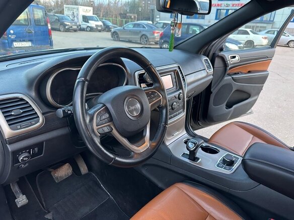 2013 Jeep Grand Cherokee IV (WK2) Рестайлинг, чёрный, 2000000 рублей - вид 12