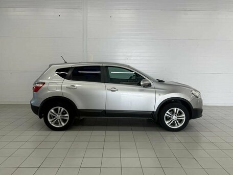 2012 Nissan Qashqai I Рестайлинг, серебристый, 1205000 рублей, вид 4