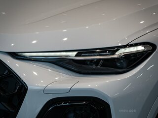 2026 Audi Q5 Sportback TDI quattro S tronic II (GU), белый, 9900000 рублей, вид 4