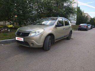 2013 Renault Sandero I, бежевый, 460000 рублей, вид 1