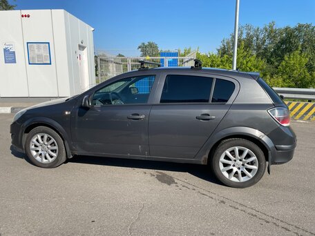2011 Opel Astra H Рестайлинг, серый, 390000 рублей, вид 5