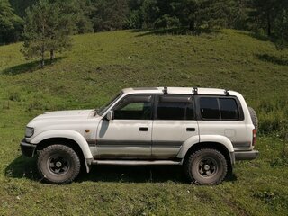 1996 Toyota Land Cruiser 80 Series Рестайлинг, белый, 1350000 рублей, вид 4