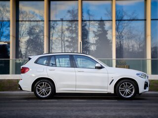2019 BMW X3 20d xDrive III (G01), белый, 3500000 рублей, вид 2