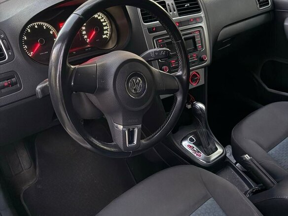 2013 Volkswagen Polo V, белый - вид 5