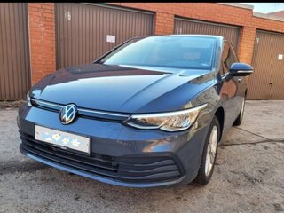 2020 Volkswagen Golf VIII, серый, 1699000 рублей, вид 2