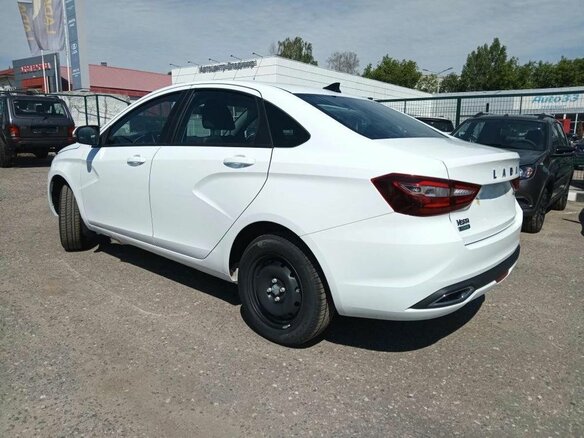 2026 Lada (ВАЗ) Vesta CNG I Рестайлинг (NG), белый - вид 3