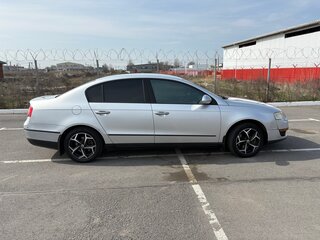 2009 Volkswagen Passat B6, серебристый, 580000 рублей, вид 4