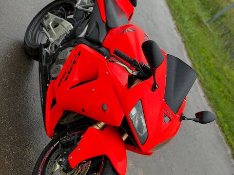 2005 Honda CBR 600RR, оранжевый, 427000 рублей, вид 2