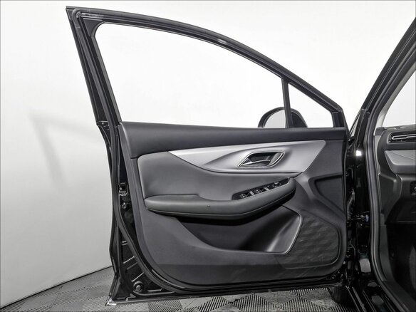 2025 BAIC U5 Plus, чёрный - вид 12