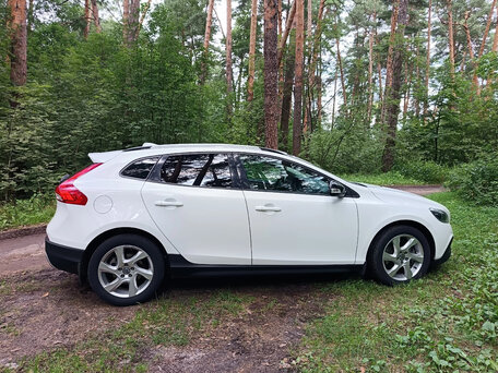 2013 Volvo V40 Cross Country I, белый, 1200000 рублей, вид 3
