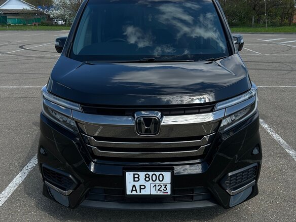 2020 Honda Stepwgn Spada V Рестайлинг, чёрный, 2850000 рублей - вид 1