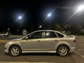 2010 Ford Focus II Рестайлинг, серебристый, 500000 рублей - вид 4