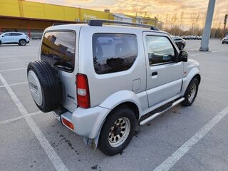 2007 Suzuki Jimny III Рестайлинг 1, серебристый, 850000 рублей, вид 5
