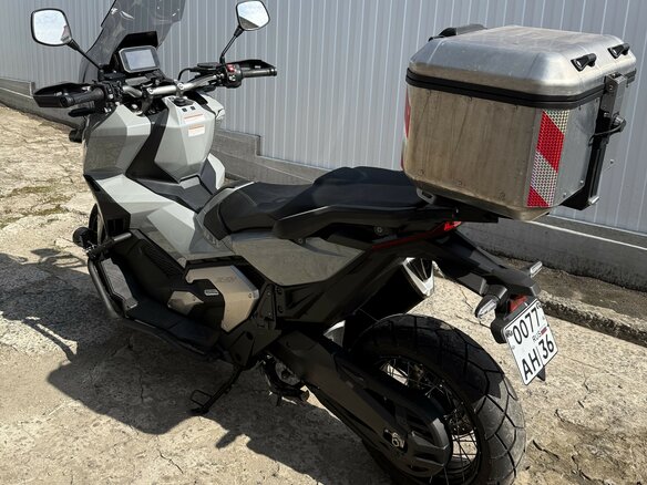 2022 Honda X-ADV, серый, 1510000 рублей - вид 2