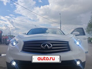 2011 Infiniti FX37 II (S51) Рестайлинг, белый, 1500000 рублей, вид 1