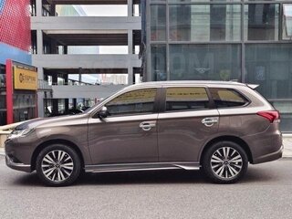 2021 Mitsubishi Outlander III Рестайлинг 3, коричневый, 1980000 рублей, вид 5