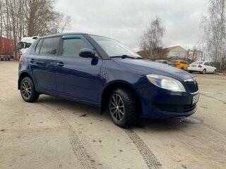 2013 Skoda Fabia II Рестайлинг, синий, 430000 рублей, вид 2