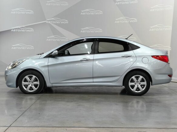 2011 Hyundai Solaris I, голубой, 650000 рублей - вид 1