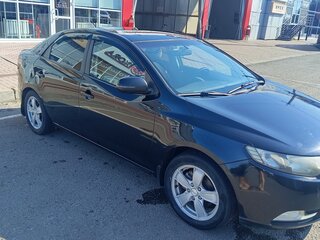 2012 Kia Cerato 6-speed II, чёрный, 675000 рублей, вид 5