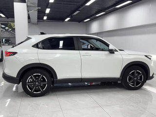2023 Honda Vezel II, белый, 1830000 рублей, вид 3