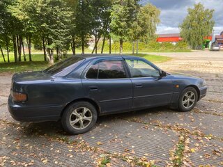 1993 Toyota Camry III (XV10), синий, 230000 рублей, вид 3