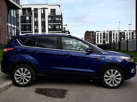 2016 Ford Kuga II Рестайлинг, синий, 1890000 рублей, вид 4