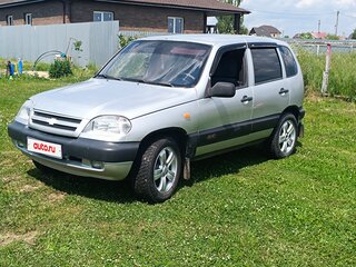 2004 Chevrolet Niva I, серебристый, 300000 рублей, вид 1
