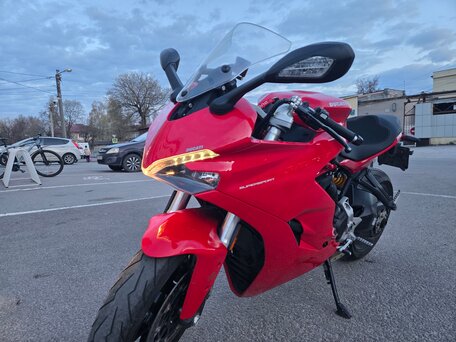 2017 Ducati Supersport, красный, 620000 рублей, вид 3