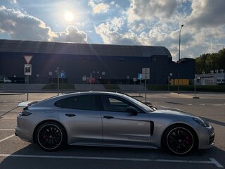 2018 Porsche Panamera Turbo II, серебристый, 8500000 рублей, вид 4