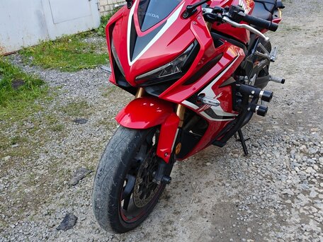 2019 Honda CBR 650R, красный, 850000 рублей, вид 3