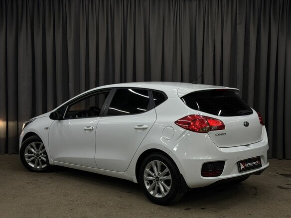 2015 Kia Ceed II Рестайлинг, белый, 789777 рублей - вид 1