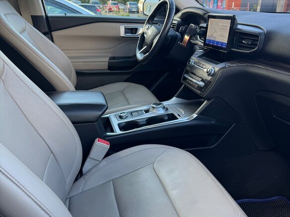 2019 Ford Explorer VI, синий, 3550000 рублей - вид 4