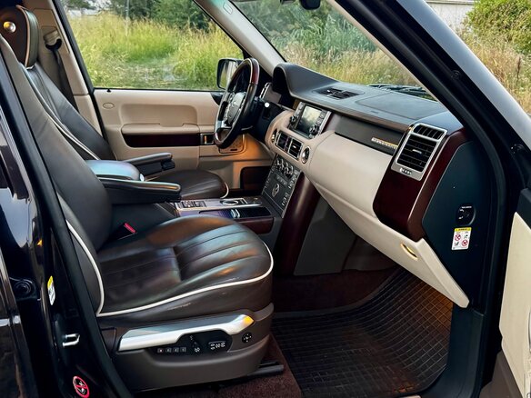 2011 Land Rover Range Rover III Рестайлинг 2, коричневый, 1830000 рублей - вид 34