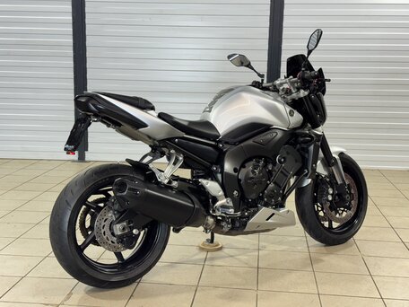 2011 Yamaha FZ1, серебристый, 695000 рублей, вид 5