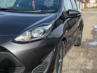 2018 Toyota Aqua I Рестайлинг 2, серый, 850000 рублей, вид 3