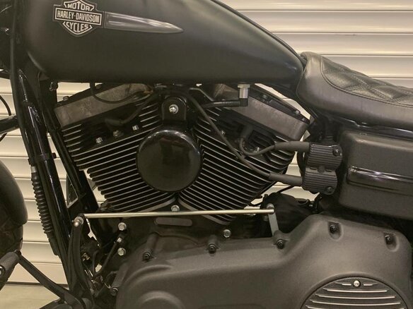 2012 Harley-Davidson Fat Bob, чёрный, 850000 рублей - вид 12