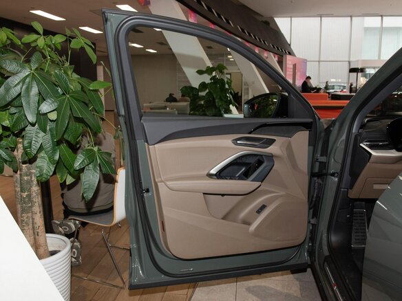 2026 Audi Q5 L III (GU), зелёный, 6476000 рублей - вид 25