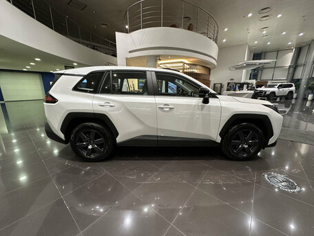 2025 Toyota RAV4 VI (XA60), белый, 4530000 рублей, вид 4