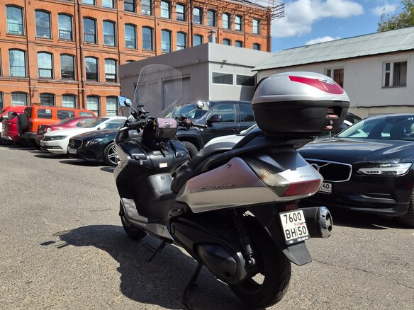 2005 Honda Silver Wing 400, серебристый, 300000 рублей - вид 3