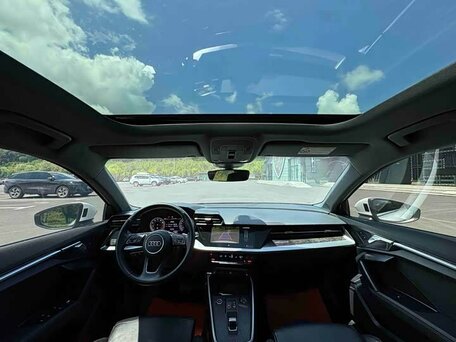 2022 Audi A3 35 TFSI IV (8Y), белый, 2450000 рублей, вид 4